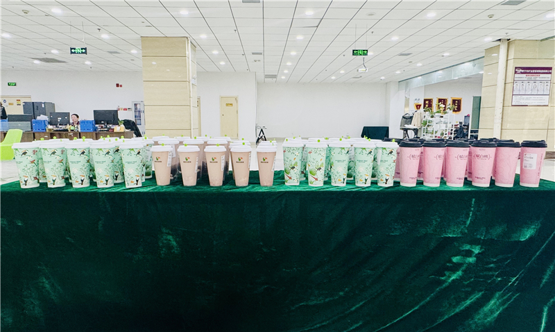 暖心驚喜季|華礦集團為全體員工發放愛心奶茶